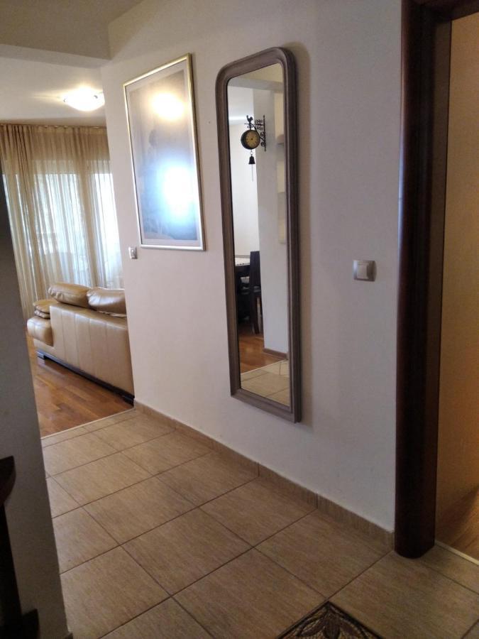 Apartmani Petrovac Na Moru Buitenkant foto